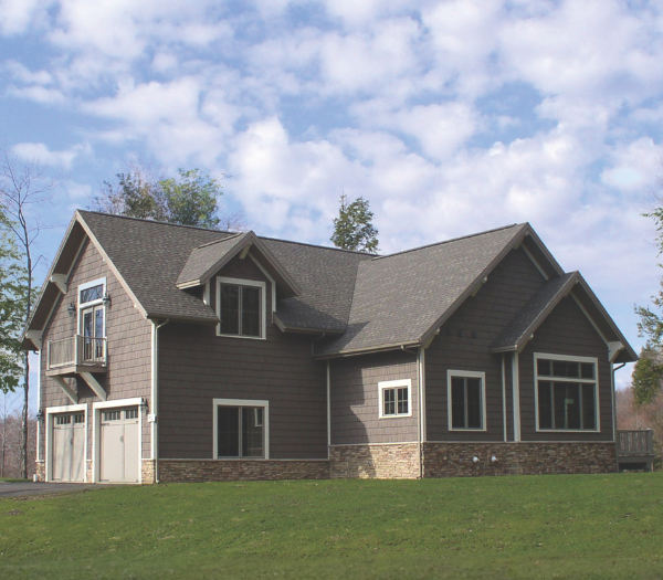 ridgeview condos exterior in the summer